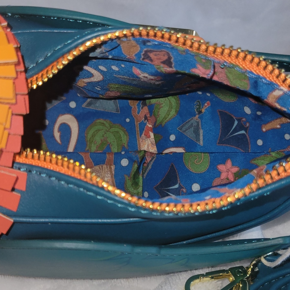 Disney Moana Hei Hei Bird crossbody - Picture 7 of 9